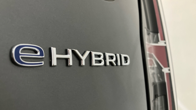 Volkswagen Caddy Cargo C20 Petrol 1.5 eHybrid 150 Commerce Pro Van DSG [Assist] - Image 29